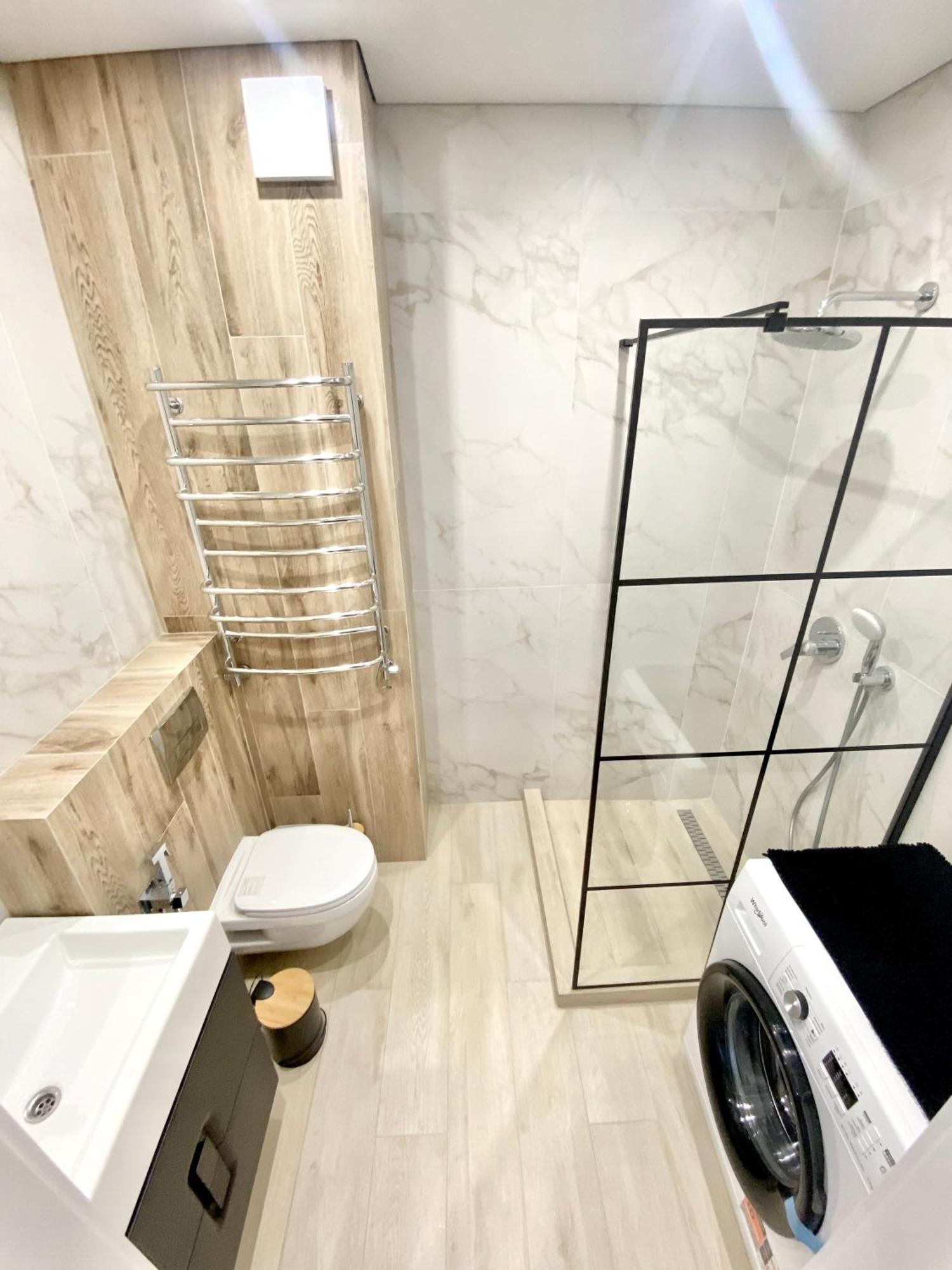 View Apartment Семицвіт リヴィウ エクステリア 写真