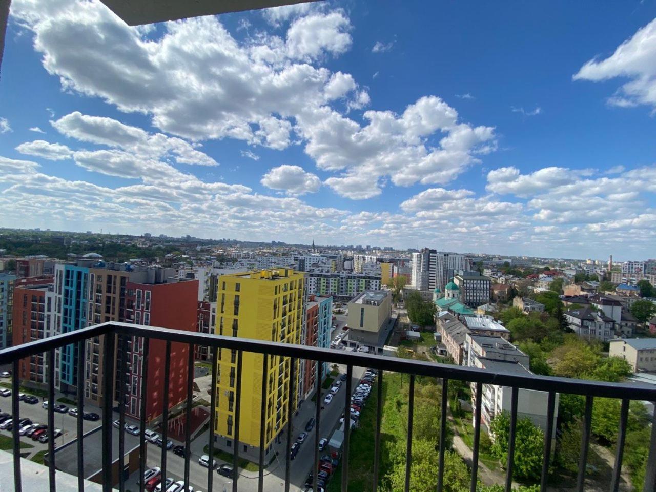 View Apartment Семицвіт リヴィウ エクステリア 写真